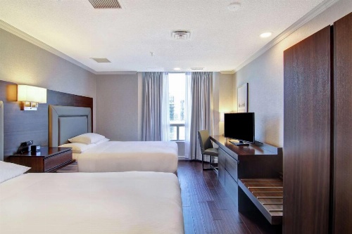 DoubleTree by Hilton Toronto Downtown image 24
