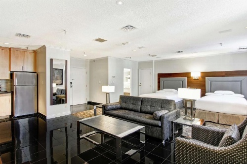 DoubleTree by Hilton Toronto Downtown image 33